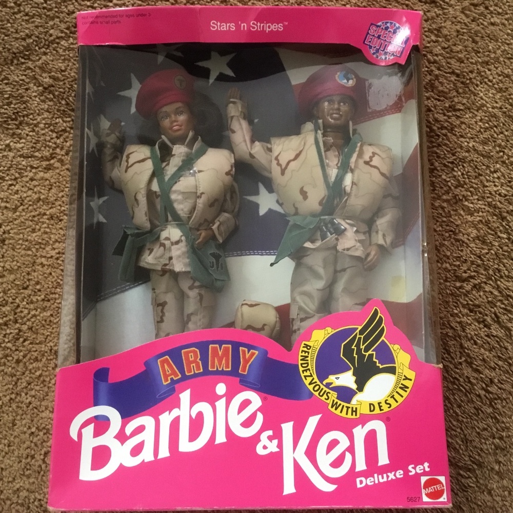 Barbie & Ken Dolls Special Edition Deluxe set U.S.Army African Americans 1992 - Picture 10 of 10